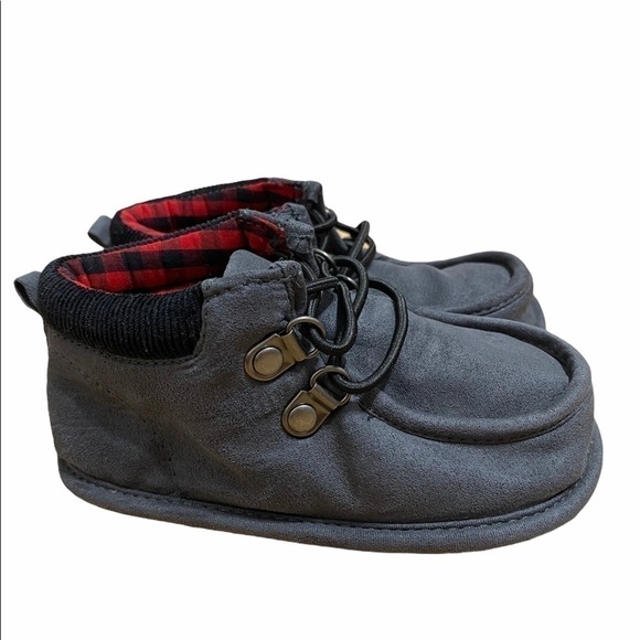Carter’s Buffalo Plaid Lined Chukka Boots 12-18 mo - Picture 1 of 9